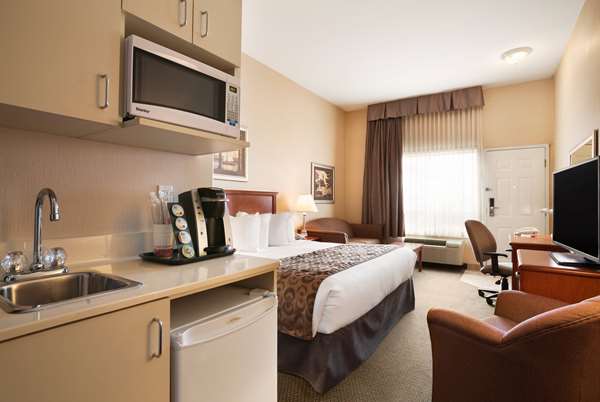  - Ramada Inn Clairmont