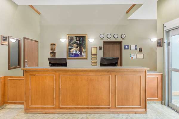  - Ramada Inn Clairmont