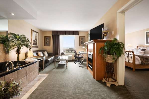 Suite - Ramada Inn Clairmont