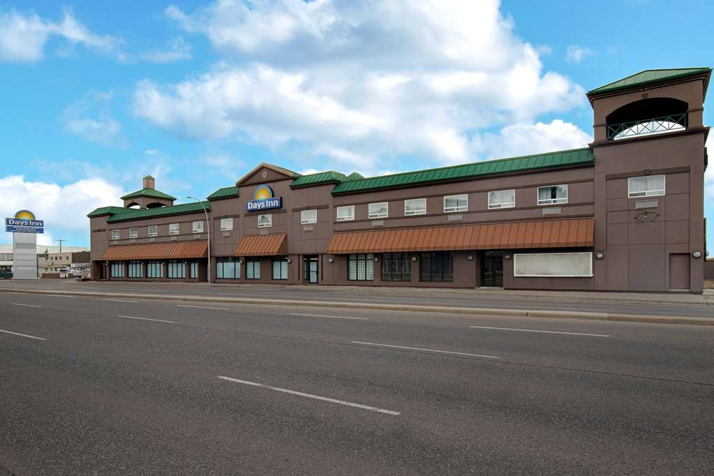 Days Inn  Calgary South