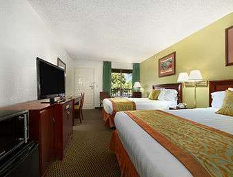  - Ramada Hotel Tampa - I-75, Exit 265