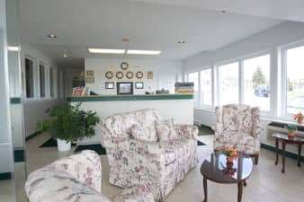  - Howard Johnson Inn Woodstock