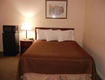  - Howard Johnson Inn Woodstock