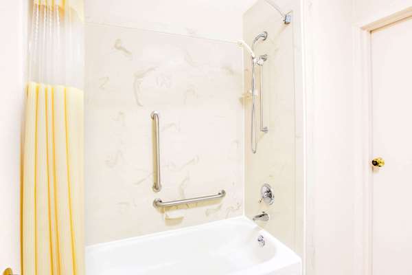  - Days Inn Greenville