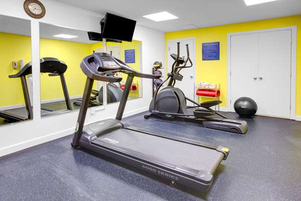 Fitness/ Exercise Room - Days Inn Okemah - I-40, Exit 221