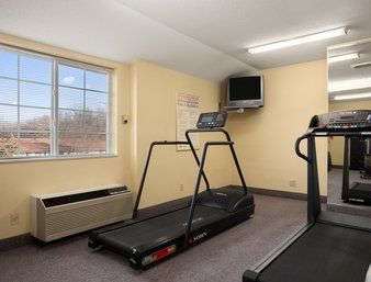 Fitness/ Exercise Room - Days Inn & Suites Lafayette - I-65, Exit 172