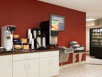  - Days Inn & Suites Lafayette - I-65, Exit 172