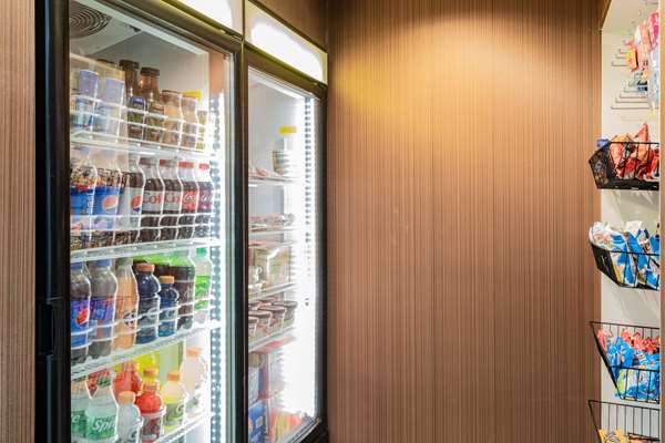  - Days Inn Niagara Falls