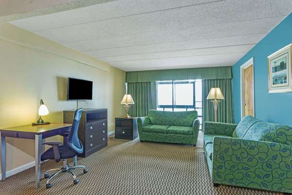 Suite - Travelodge Suites Virginia Beach