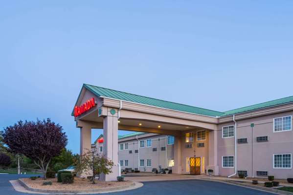 Exterior view - Ramada Inn Strasburg - I-81, Exit 298