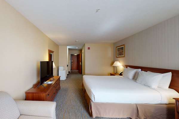  - Ramada Inn Strasburg - I-81, Exit 298