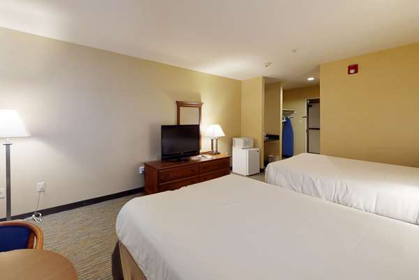  - Ramada Inn Strasburg - I-81, Exit 298