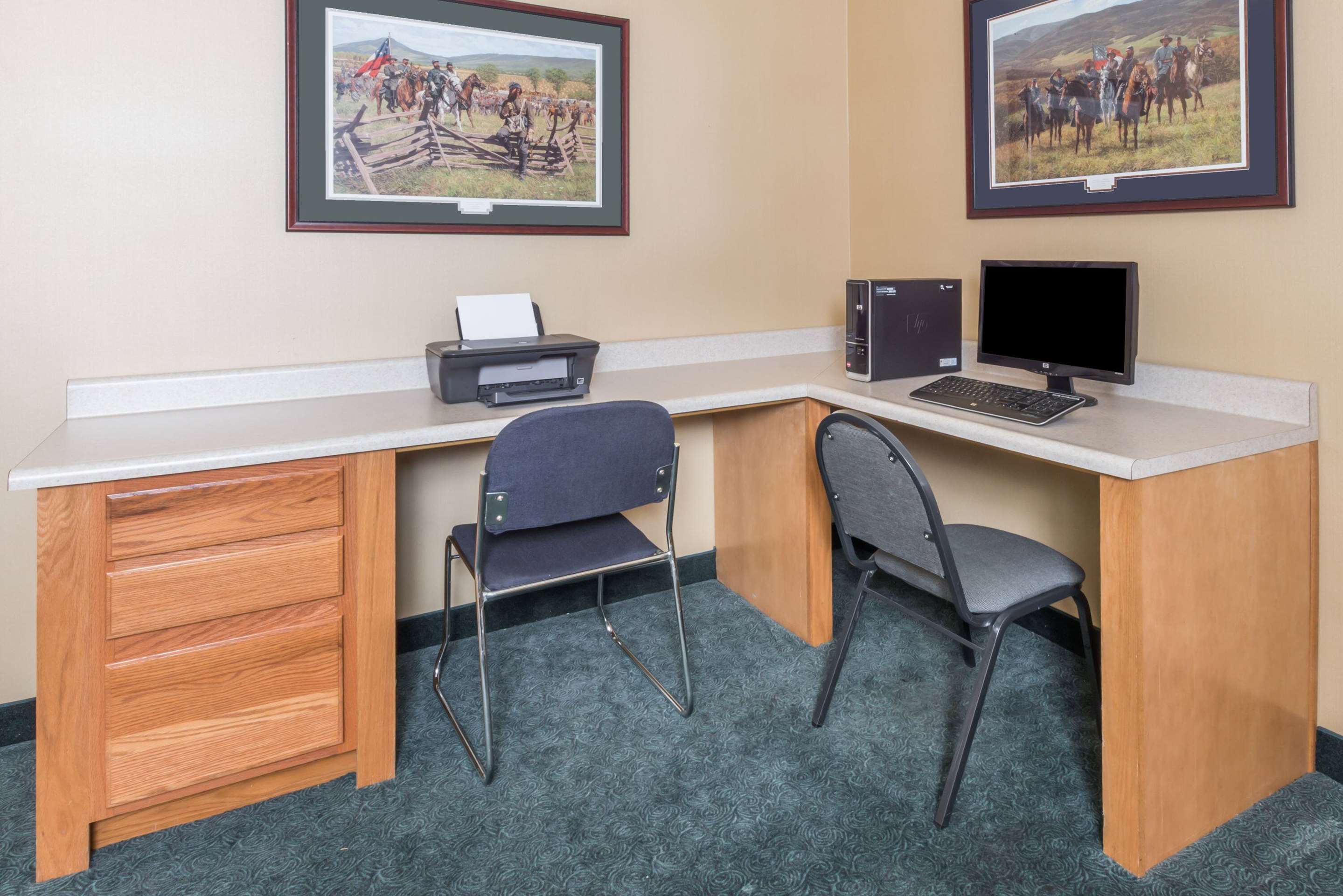 Business Center | Ramada by Wyndham Strasburg/Shenandoah Valley