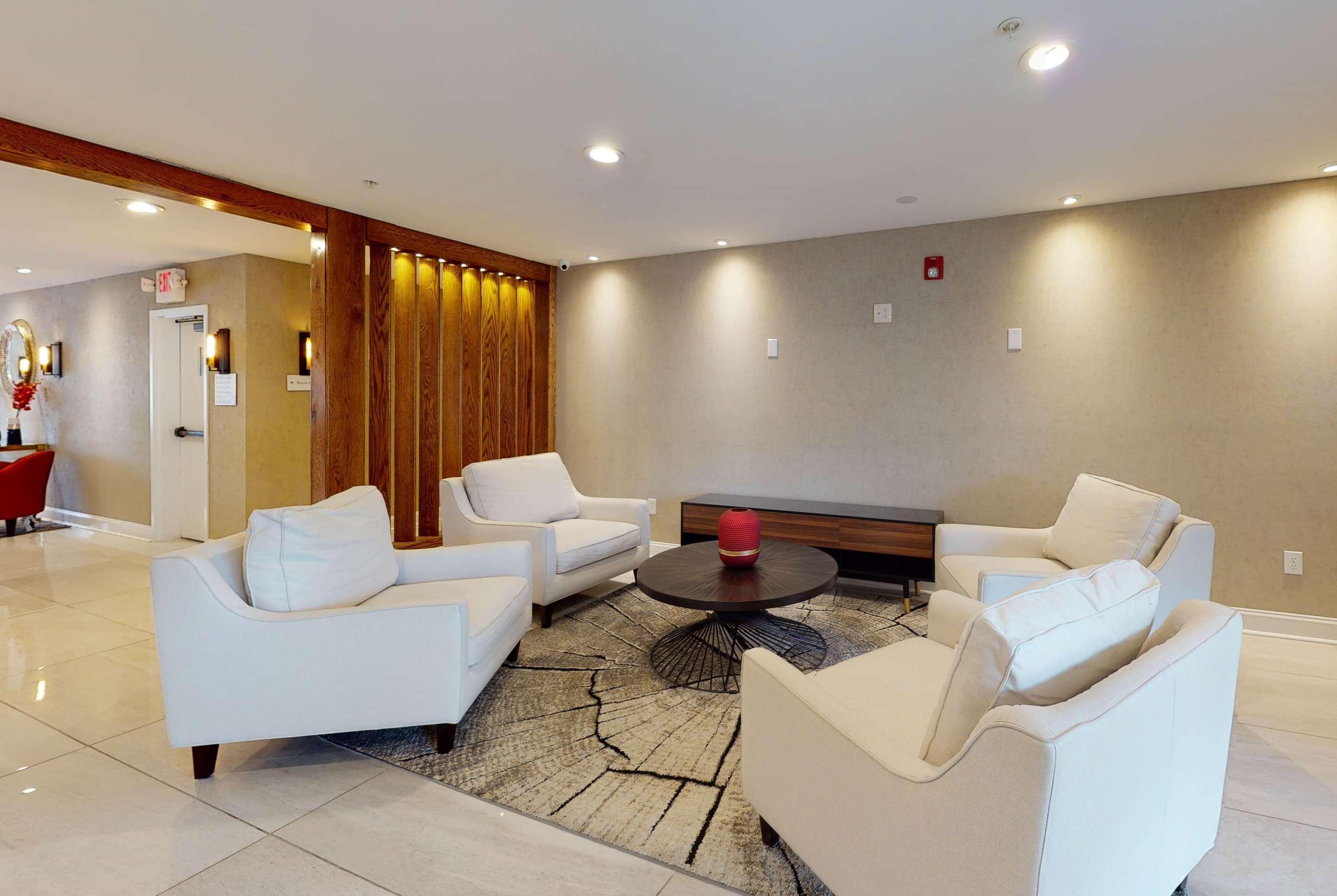 Lobby | Ramada by Wyndham Strasburg/Shenandoah Valley