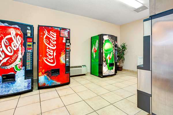  - Super 8 Motel Fort Mitchell - I-71 & I-75, Exit 186