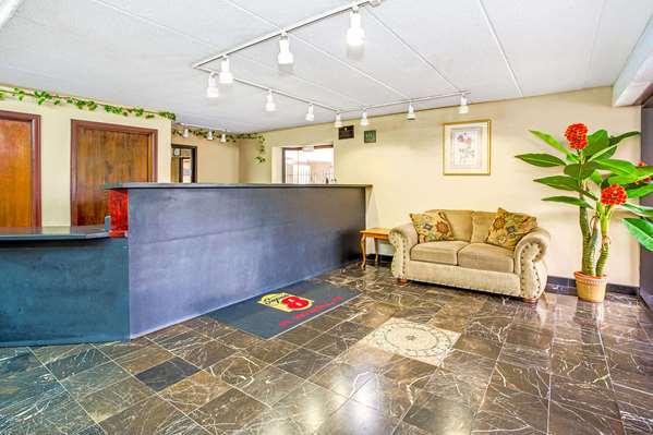  - Super 8 Motel Fort Mitchell - I-71 & I-75, Exit 186