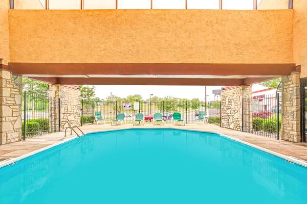 Pool - Super 8 Motel Fort Mitchell - I-71 & I-75, Exit 186