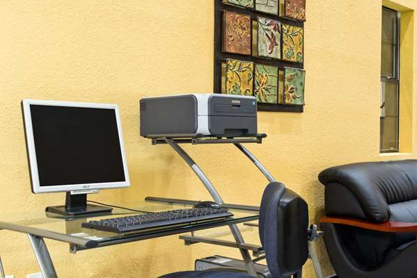 Conference Area - Super 8 Motel San Antonio - I-10, Exit 577