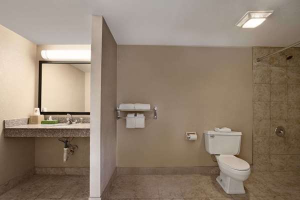  - Super 8 Motel East Ridge - I-75, Exit 1