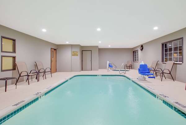 Pool - Days Inn Mesquite