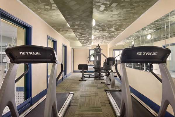 Fitness/ Exercise Room - Baymont Inn & Suites Des Moines - I-35 & I-80, Exit 136