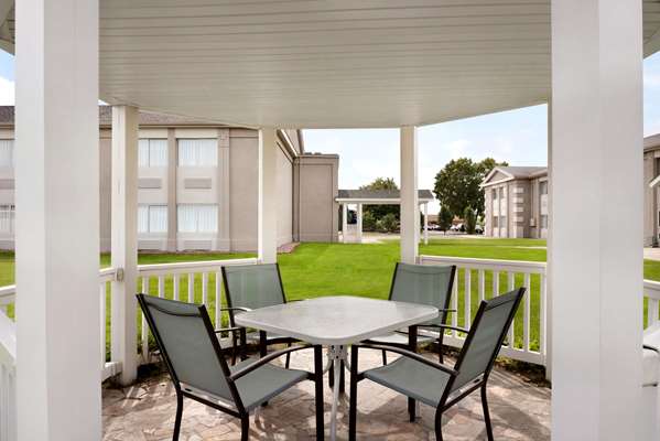  - Baymont Inn & Suites Des Moines - I-35 & I-80, Exit 136