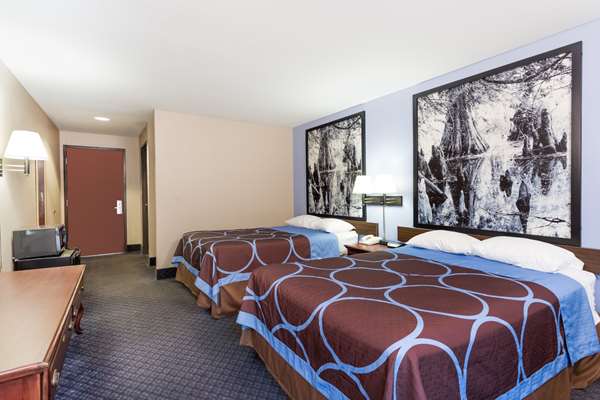  - Super 8 Hotel Indianola