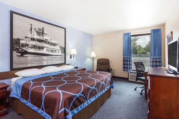  - Super 8 Hotel Indianola