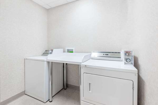 Amenities - Super 8 Hotel City Centre Red Deer