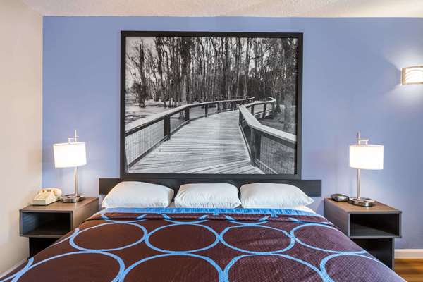  - Super 8 Motel Hardeeville - I-95, Exit 5