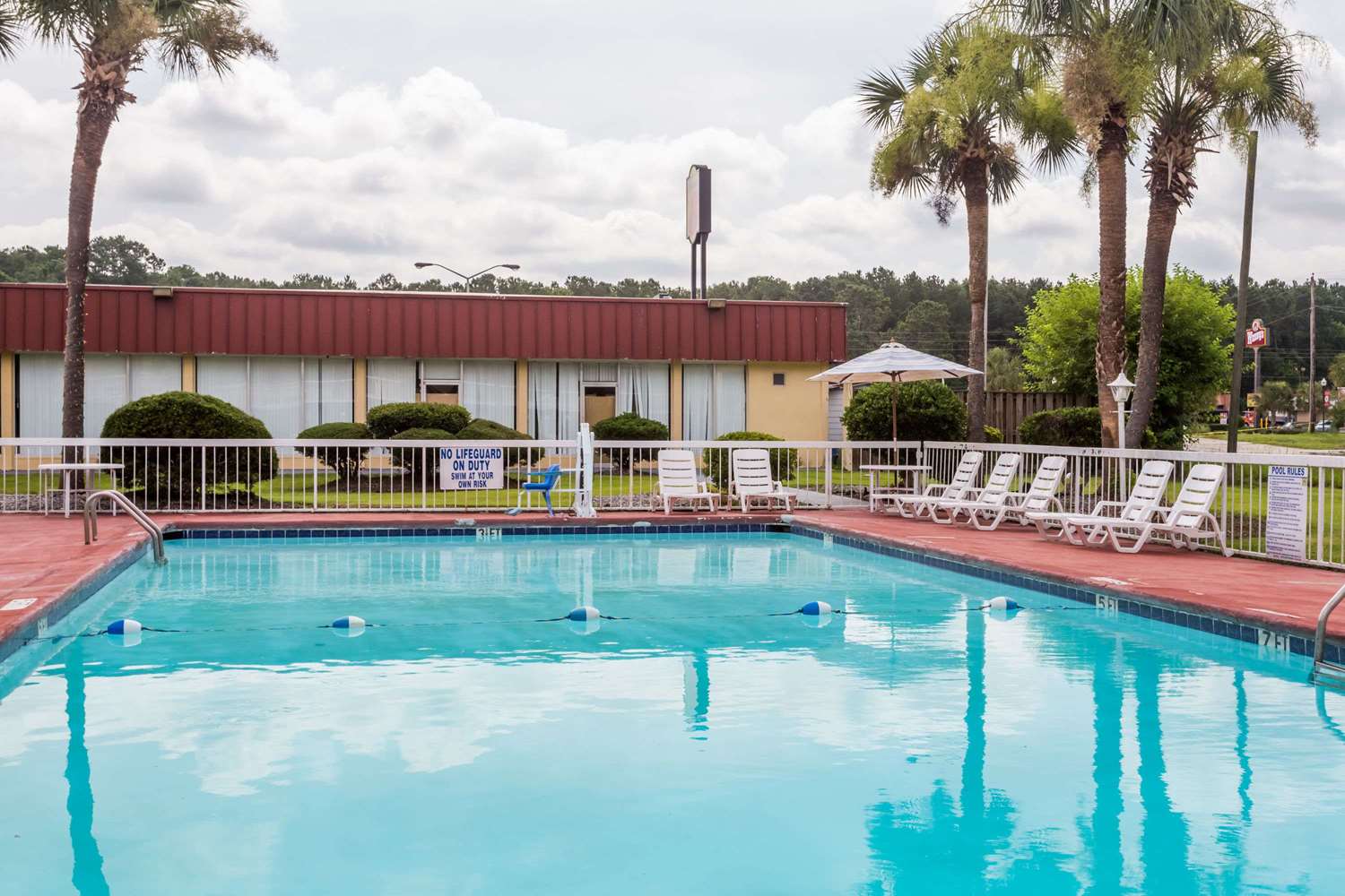 Super 8 Motel Hardeeville, SC See Discounts