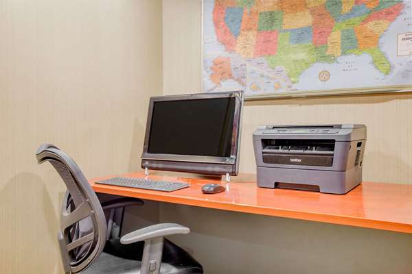 Conference Area - Days Inn & Suites Greenville - I-385, Exit 37