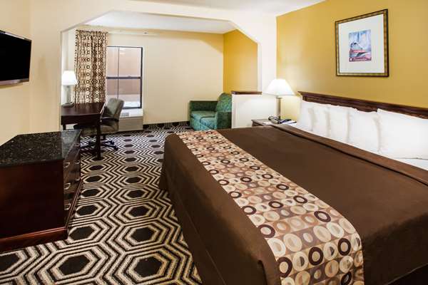  - Days Inn & Suites Harvey - I-80 & I-294, Exit 2