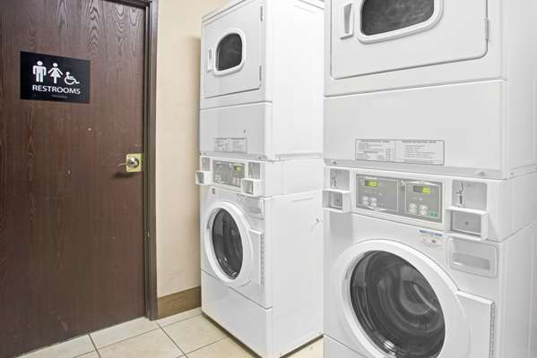  - Super 8 Motel Wheat Ridge - I-70, Exit 267