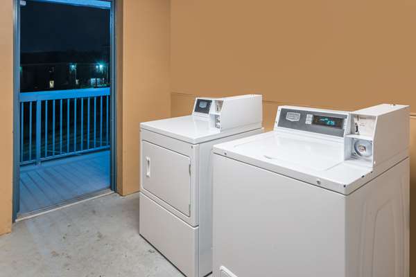 Amenities - Days Inn Goodlettsville - I-65, Exit 97