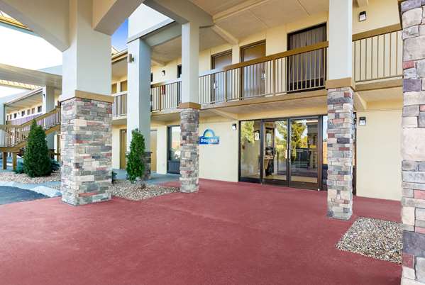 Exterior view - Days Inn Goodlettsville - I-65, Exit 97