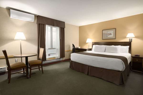  - Days Inn Estevan