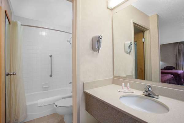  - Days Inn Perryville - I-95, Exit 93