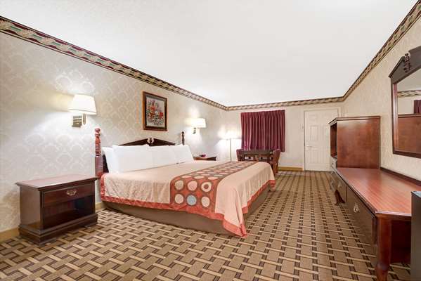  - Super 8 Motel South Dallas - I-20, Exit 465