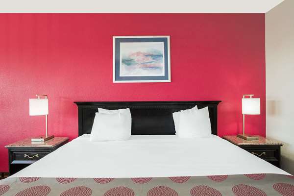  - Ramada Hotel & Conference Center Edgewood - I-95, Exit 77