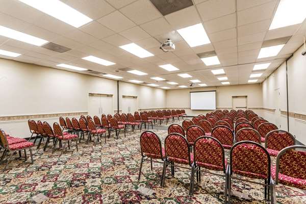  - Ramada Hotel & Conference Center Edgewood - I-95, Exit 77