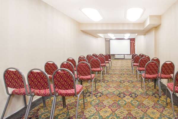  - Ramada Hotel & Conference Center Edgewood - I-95, Exit 77