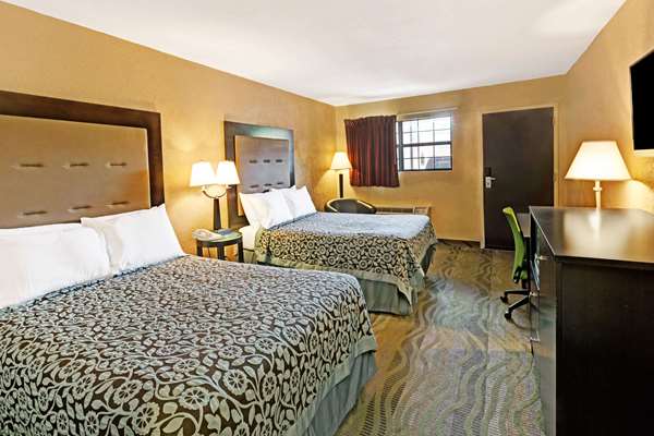  - Days Inn Cherokee
