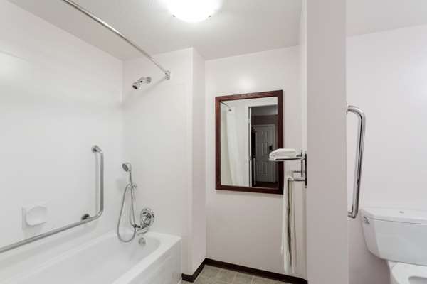  - Super 8 Hotel Winfield