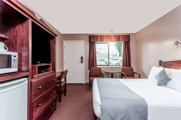  - Super 8 Hotel Winfield