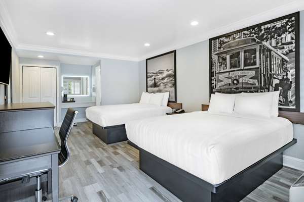  - Super 8 Motel Midtown Monterey