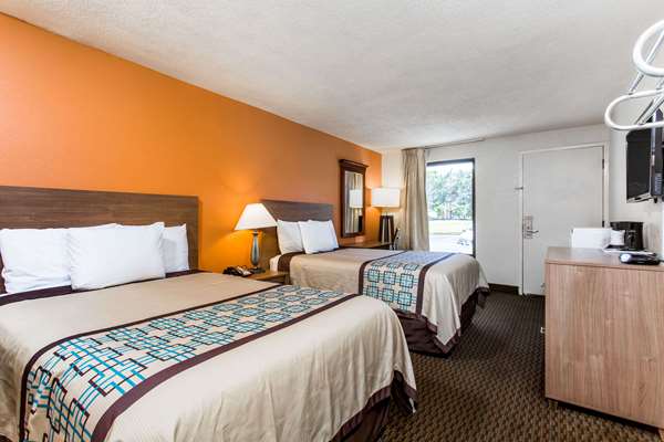  - Days Inn Airport Norfolk - I-64, Exit 281