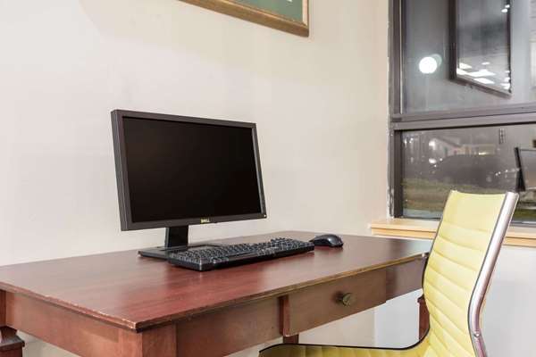 Conference Area - Days Inn Airport Norfolk - I-64, Exit 281