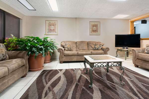  - Days Inn St Cloud Airport