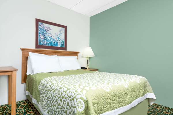  - Days Inn St Cloud Airport